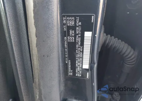 2013 Volvo S60 T5/T5 Platinum/T5 Premier/T5 Premier Plus z USA, uszkodzony, nr VIN YV1612FS6D2183078